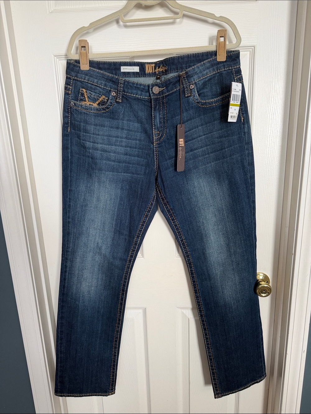 Kut from the Kloth Women’s Indigo Blue Straight Leg Jeans (0034)